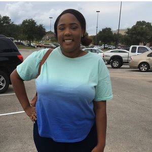 Plus Size Ombré Tee